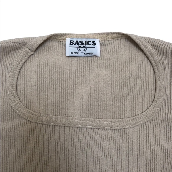 Beige Scoop Neck Crop Top - Picture 2 of 3